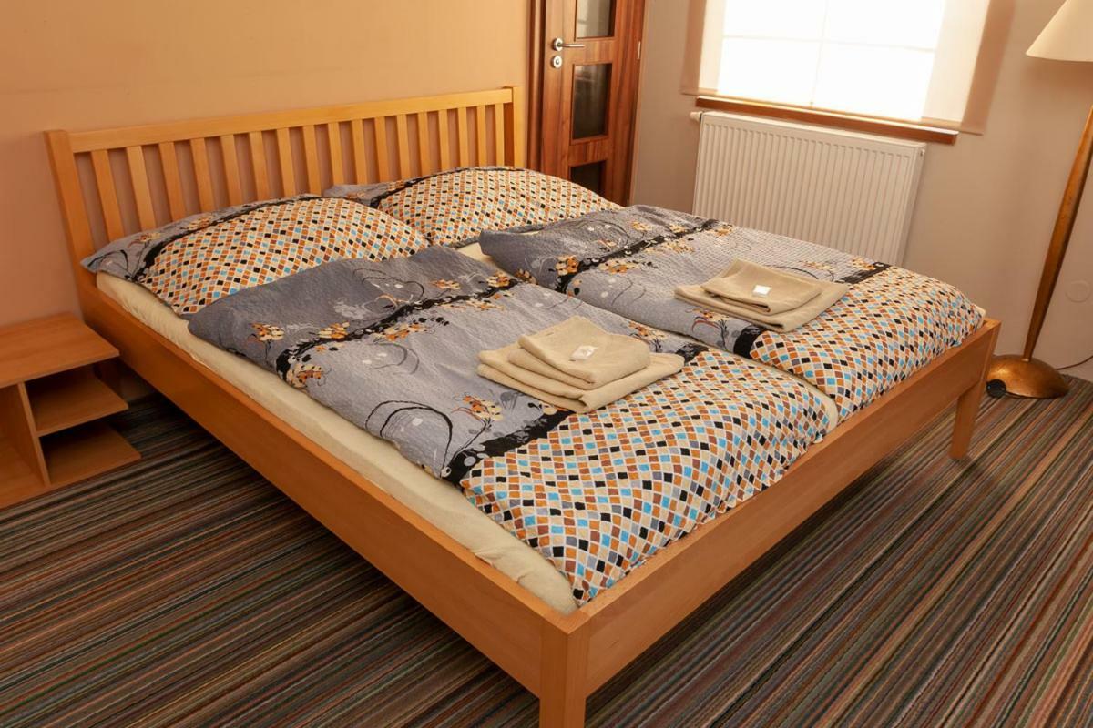 Penzion Na Hradcanech Nove Mesto nad Metuji Room photo